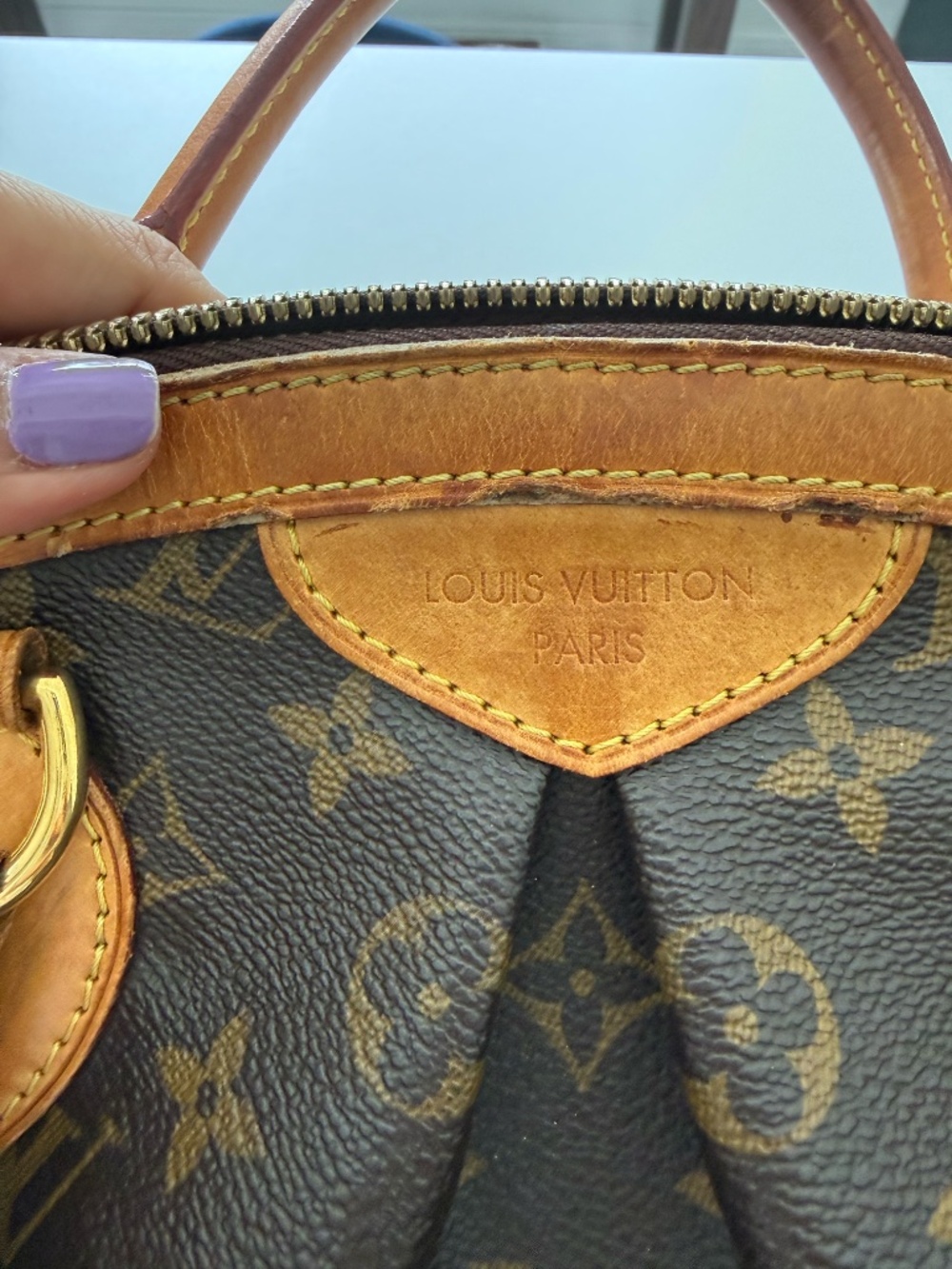 ✨ Louis Vuitton Tivoli PM Monogram Handbag ✨ - Picture 2 of 14